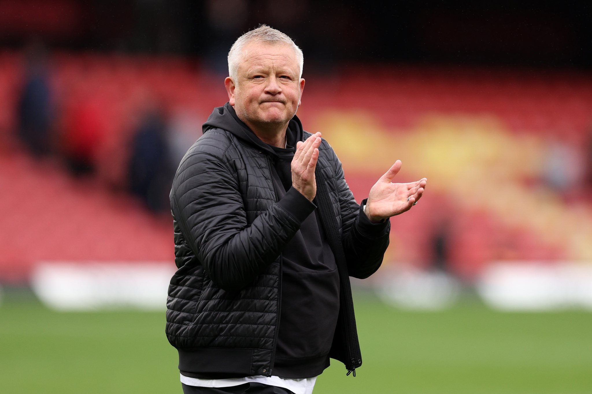 qyg-曼联主帅谢尔伯带领球员逐渐适应，士气高涨的简单介绍